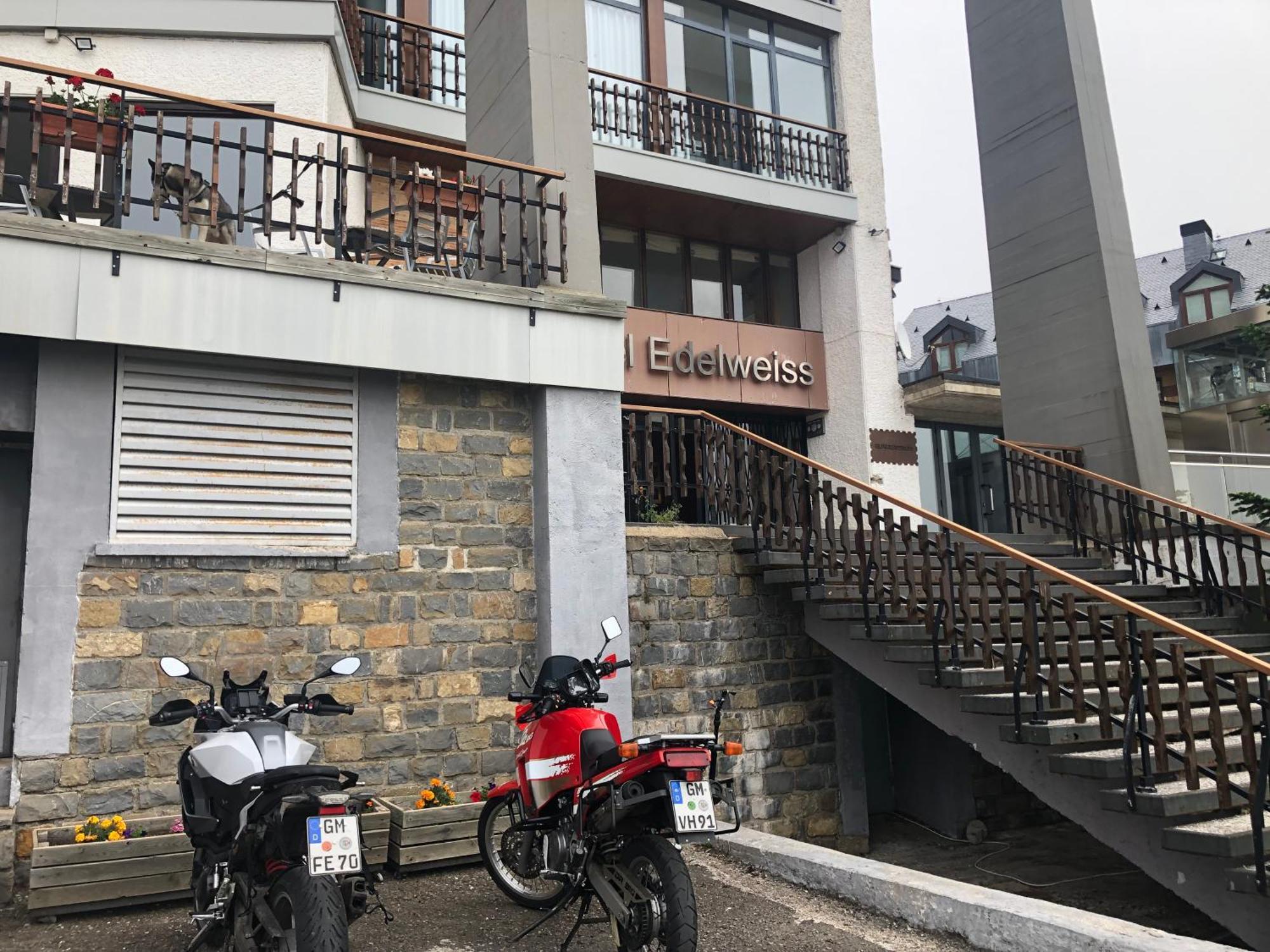 Hotel Edelweiss Candanchú Kültér fotó